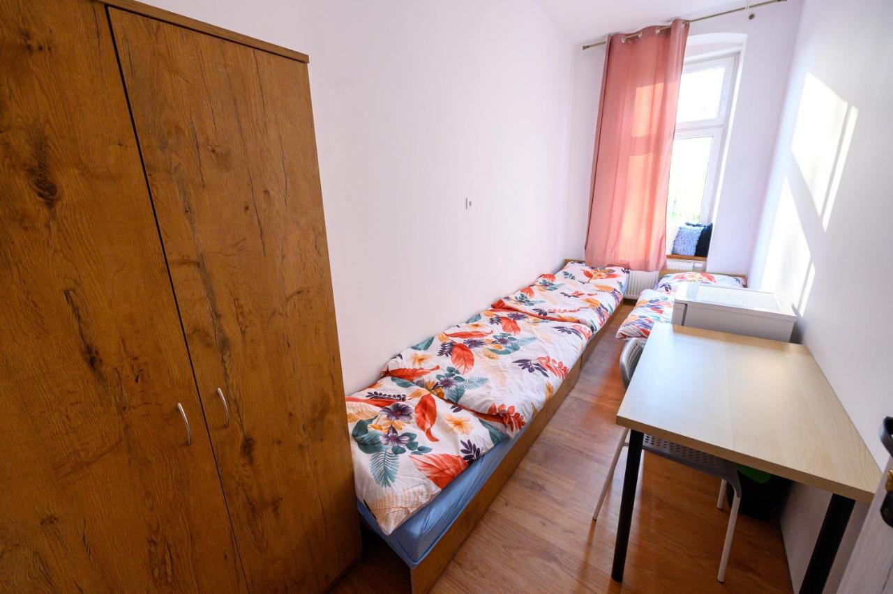 Mru Rooms Racibórz エクステリア 写真
